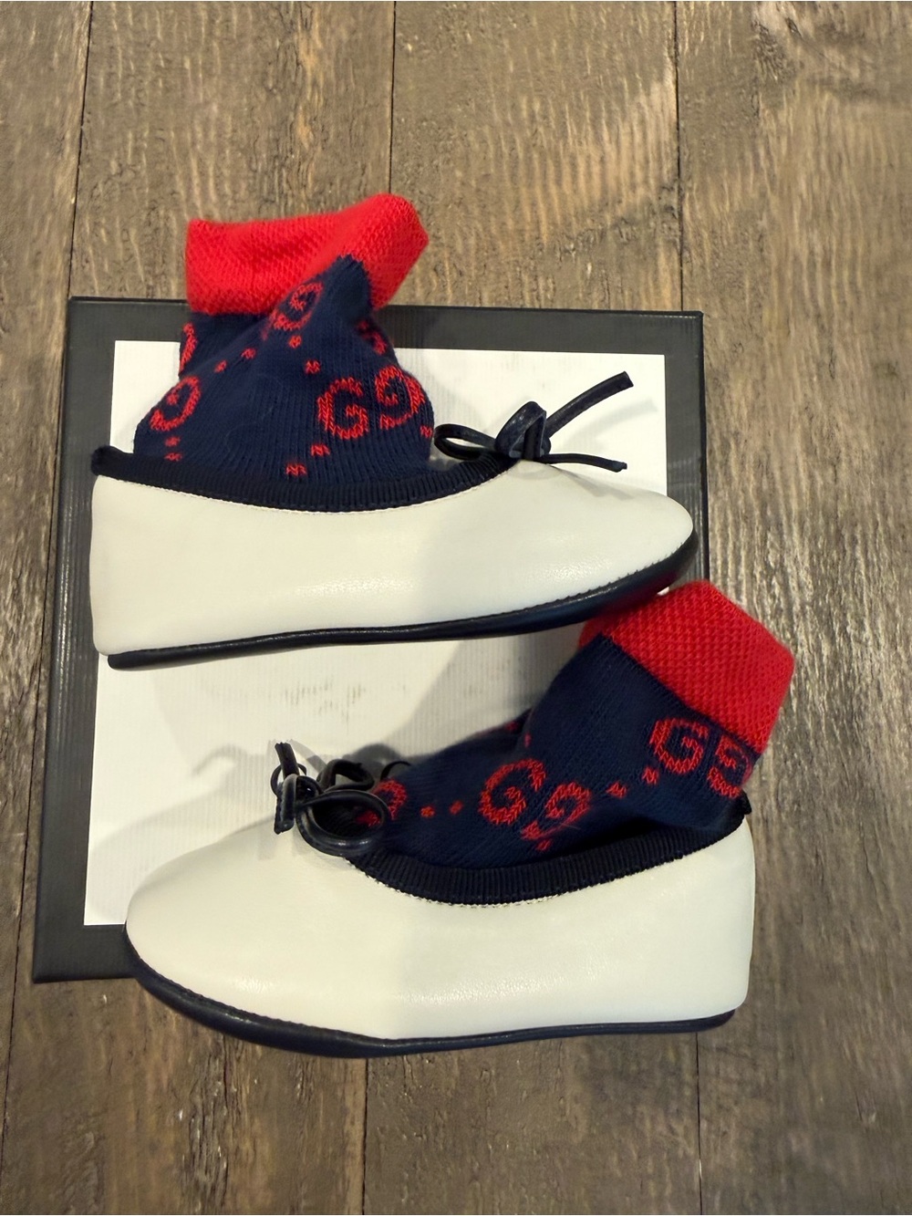 Gucci baby girl flats